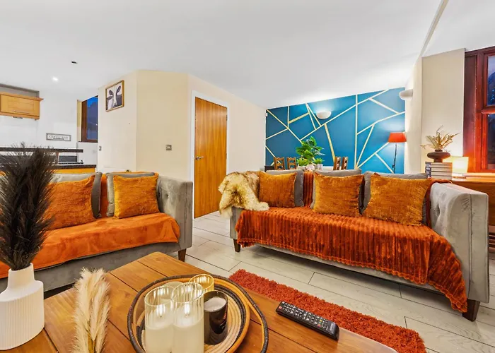 Harbour Mews Stylish 4br House By Altoluxo Short Lets & Serviced With Free Wifi & Parking Сasa de vacaciones *