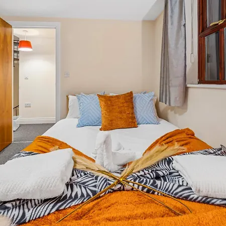 בית נופש Harbour Mews Stylish 4br House By Altoluxo Short Lets & Serviced With Free Wifi & Parking