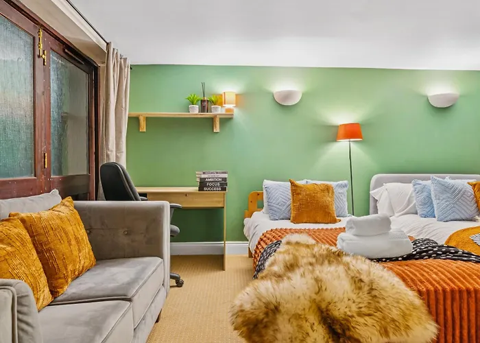 Harbour Mews Stylish 4br House By Altoluxo Short Lets & Serviced With Free Wifi & Parking * Бристоль