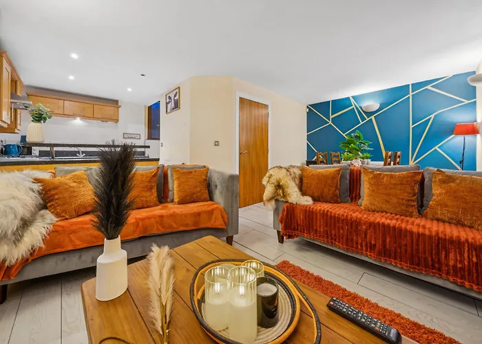 Harbour Mews Stylish 4br House By Altoluxo Short Lets & Serviced With Free Wifi & Parking Будинок відпочинку Бристоль